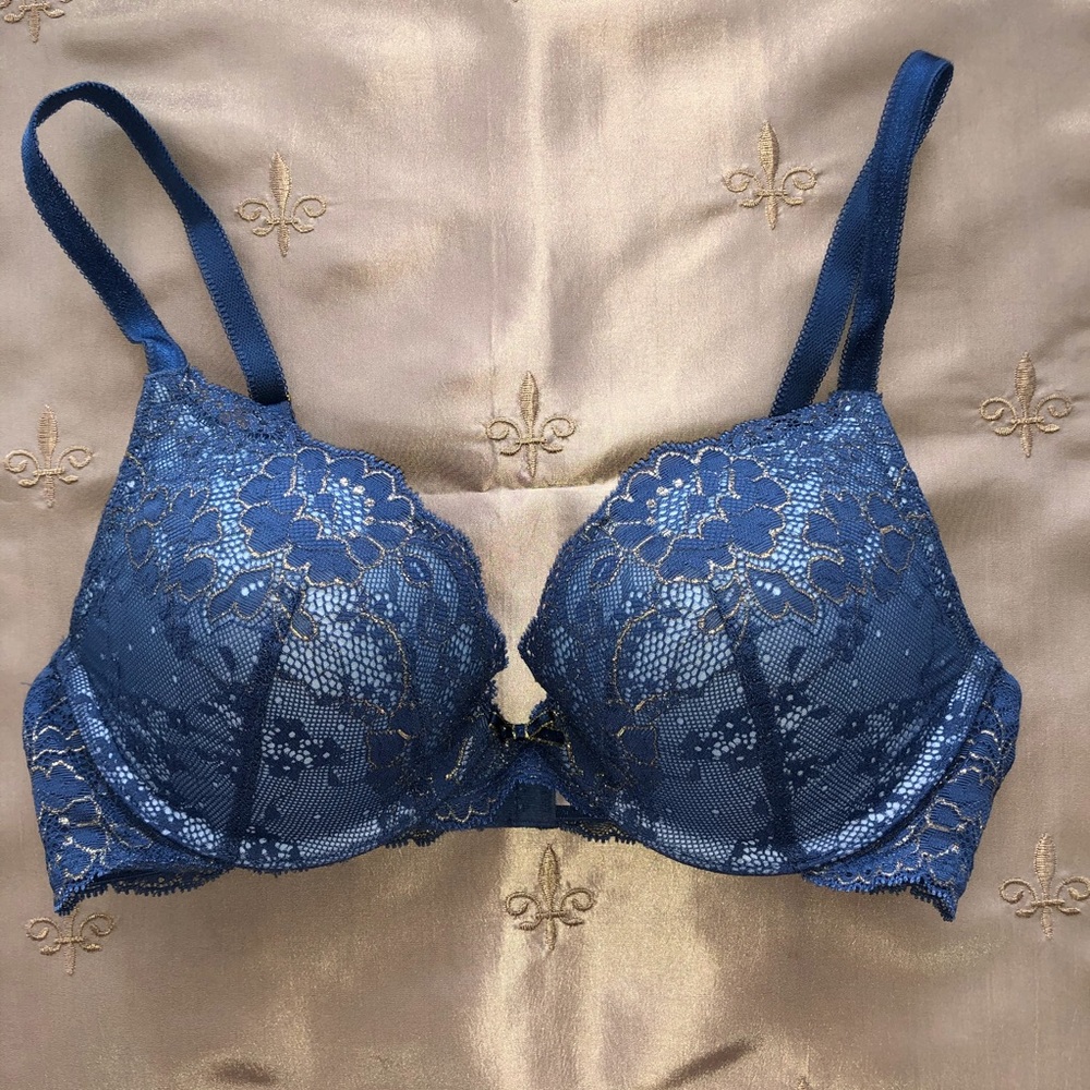 Victoria’s Secret bra